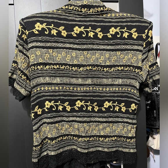 Shirt Sleeve Button Down Vintage Top - Picture 2 of 3